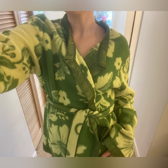 Green Blanket Wrap Coat - Picture 5 of 6